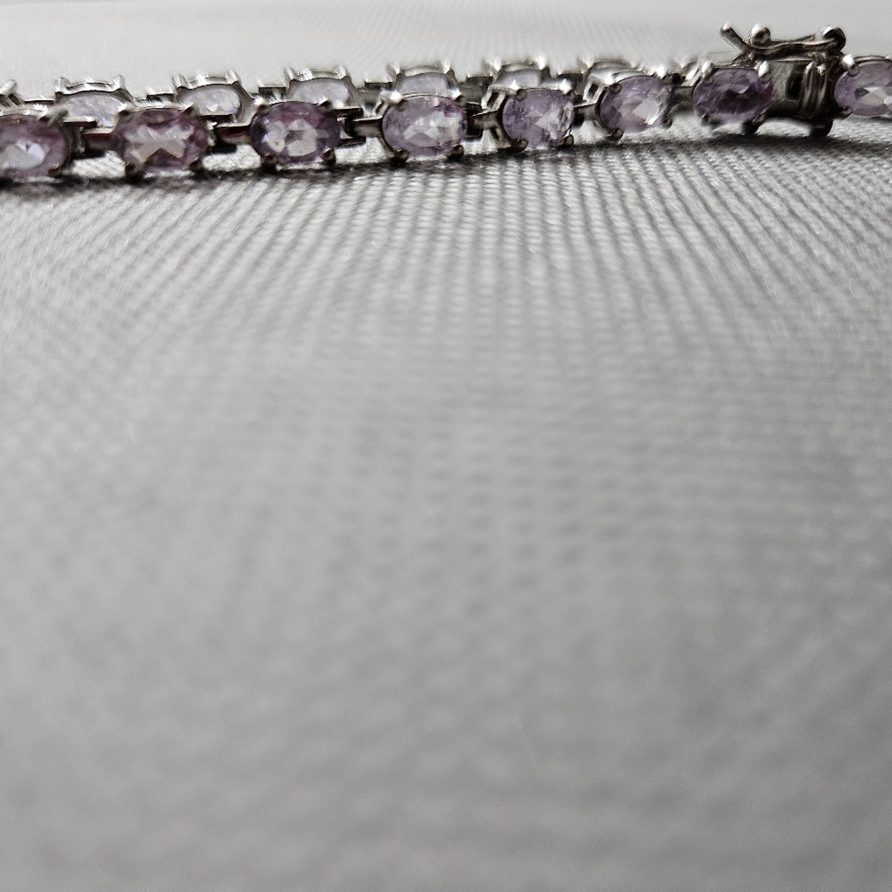 Elegant Silver Bracelet. Amethyst gem. Strong clasp - Picture 4 of 4